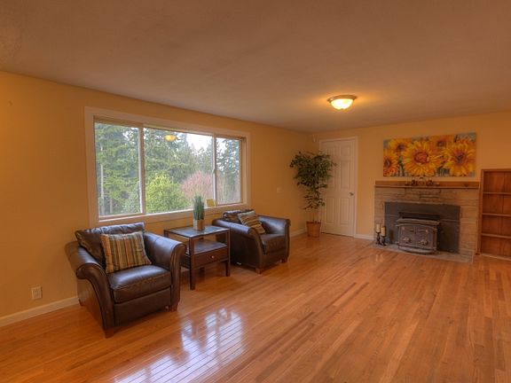 5th image of 4021 SE Harriet St