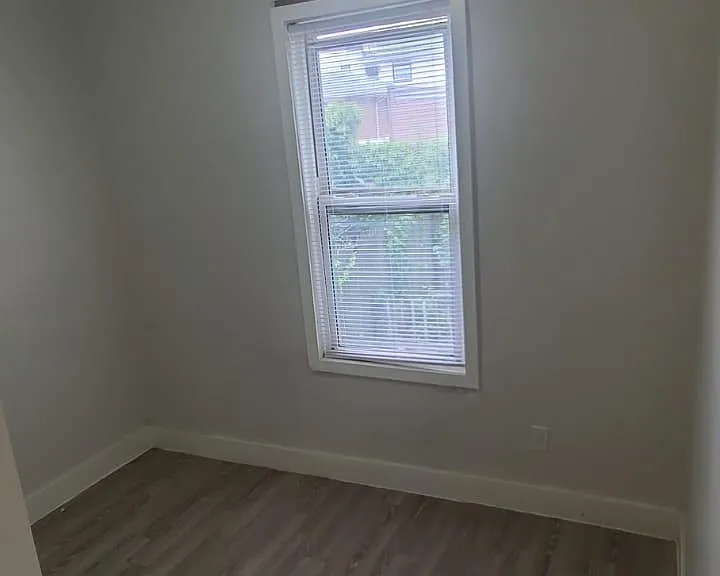 88 Wallis Ave #1RC — Photo 2