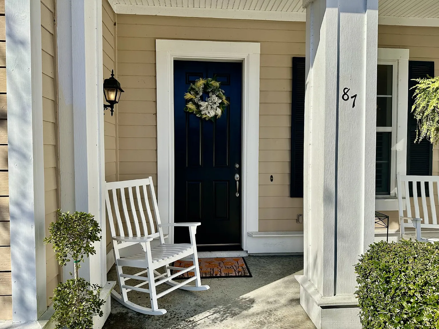 3 bed, 2.0 bath, 2150 sqft, $3,695 — Photo 3