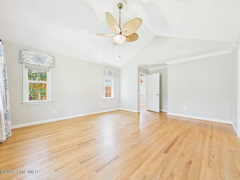 2912 Oberlin Rd — Photo 29