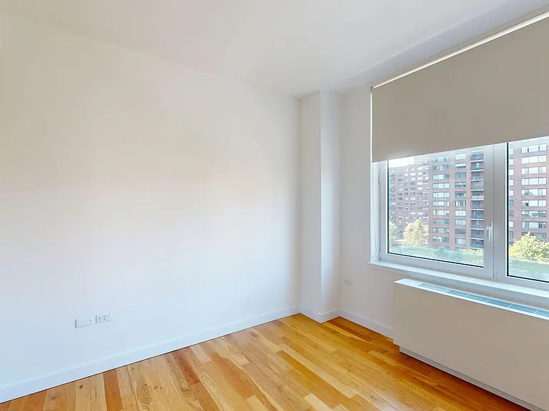 805 Columbus Ave #8E — Photo 3