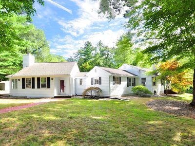 11 Oakhurst Road, Simsbury, CT, 06070