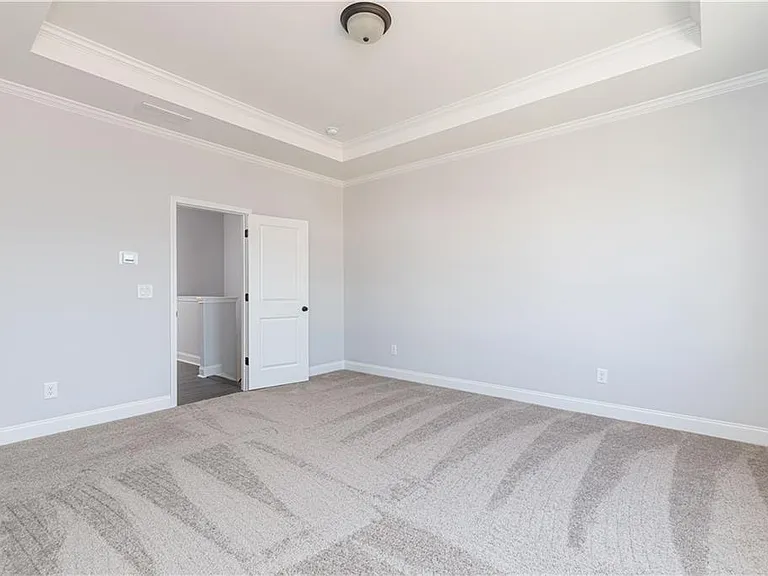1009 Taylor Ct — Photo 19
