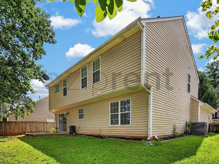 1383 Westward Dr SW — Photo 2