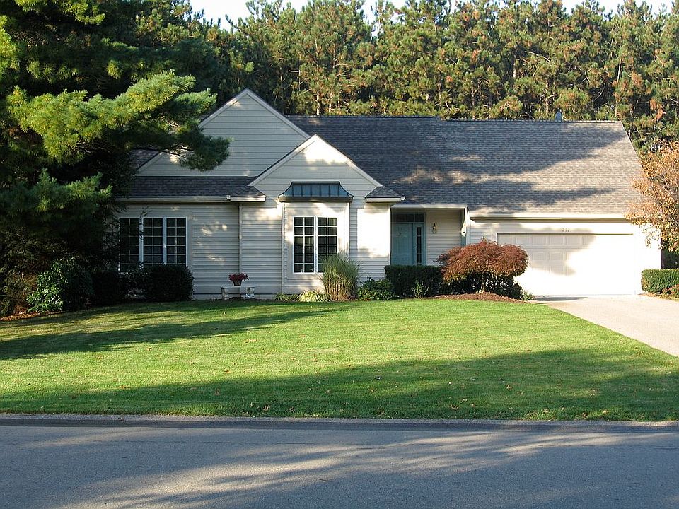 1st image of 272 Blue Isle Dr