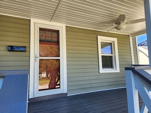 3rd image of 2307 Bay St