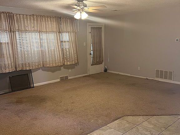 2nd image of 2301 NW Cheyenne Ave