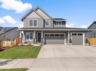 1237 Stonegate Dr, Eagle Point, OR 97524