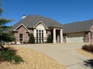 25 Sorprendente Ln, Hot Springs Village, AR 71909