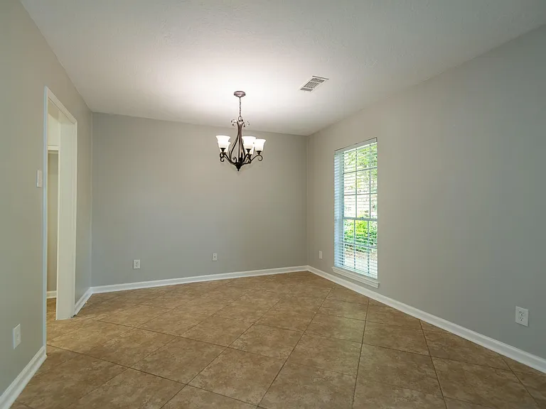 7403 Tall Pines Dr — Photo 5