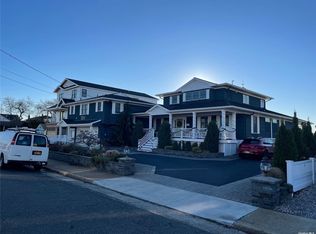 856 S Long Beach Ave, Freeport, NY 11520