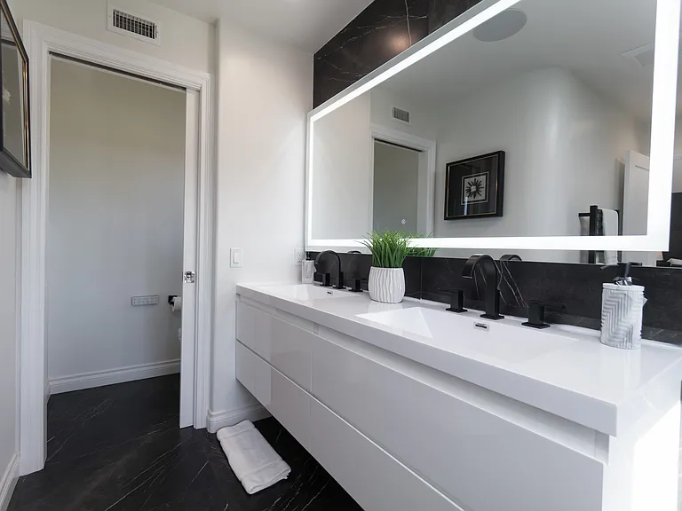 28311 Nicholas Cir — Photo 36