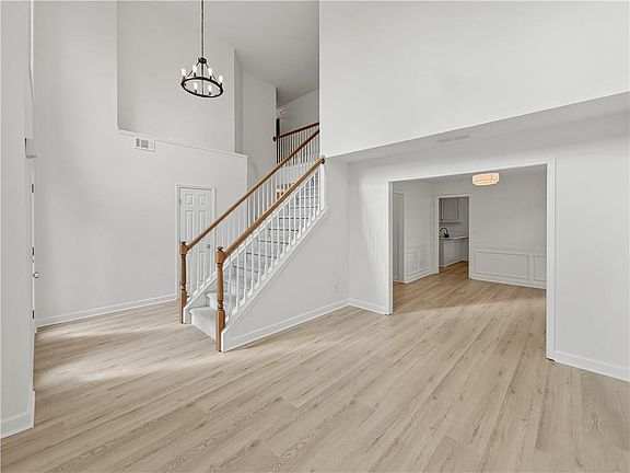 4th image of 2845 Factor Walk Blvd
