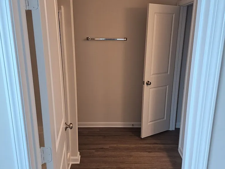 725 Gatestone Ln — Photo 19