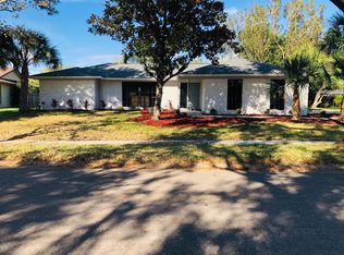 525 Palmdale Dr, Oldsmar, FL 34677