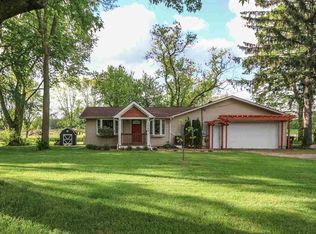 1069 E Chippewa River Rd, Midland, MI 48640