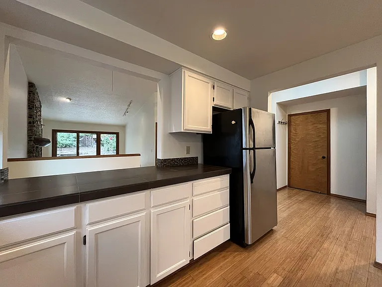 4737 SW Pendleton St — Photo 11