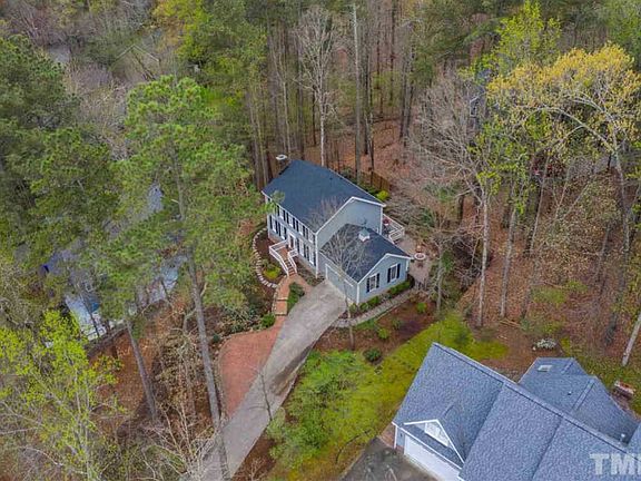 3rd image of 139 Old Forest Creek Dr