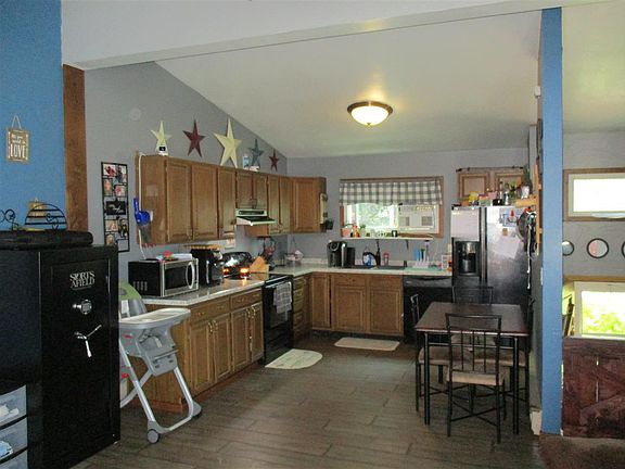 2nd image of 430 E County Road A
