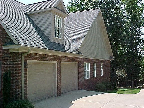 SIDE VIEW 2-CAR GARAGE