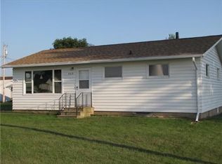 509 2nd St, Keystone, IA 52249