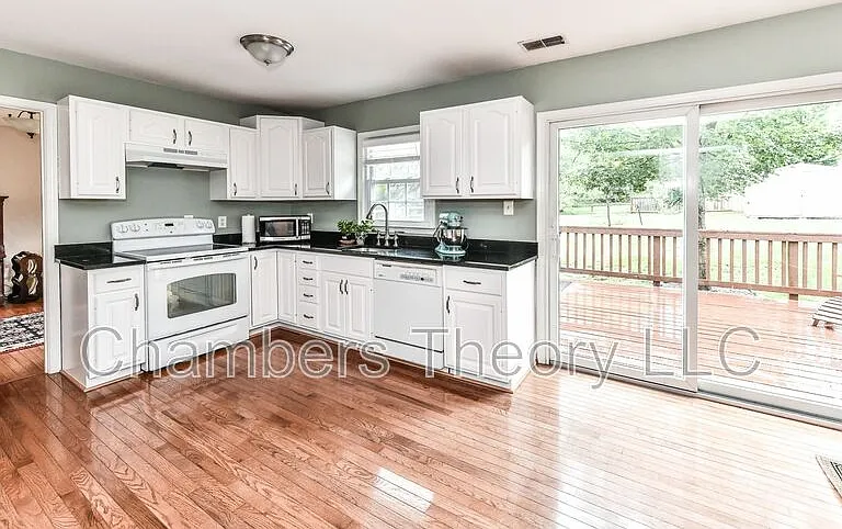 1350 Shallow Ford Rd — Photo 13
