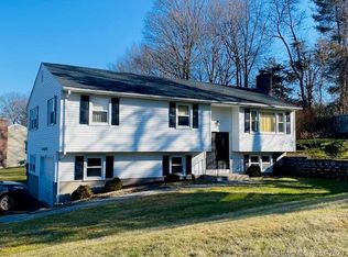 7 Stevenson Rd, Meriden, CT 06451