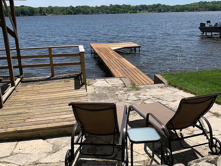 3816 W Lake Shore Dr — Photo 4