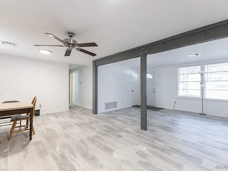 617 Wisteria Rd — Photo 14