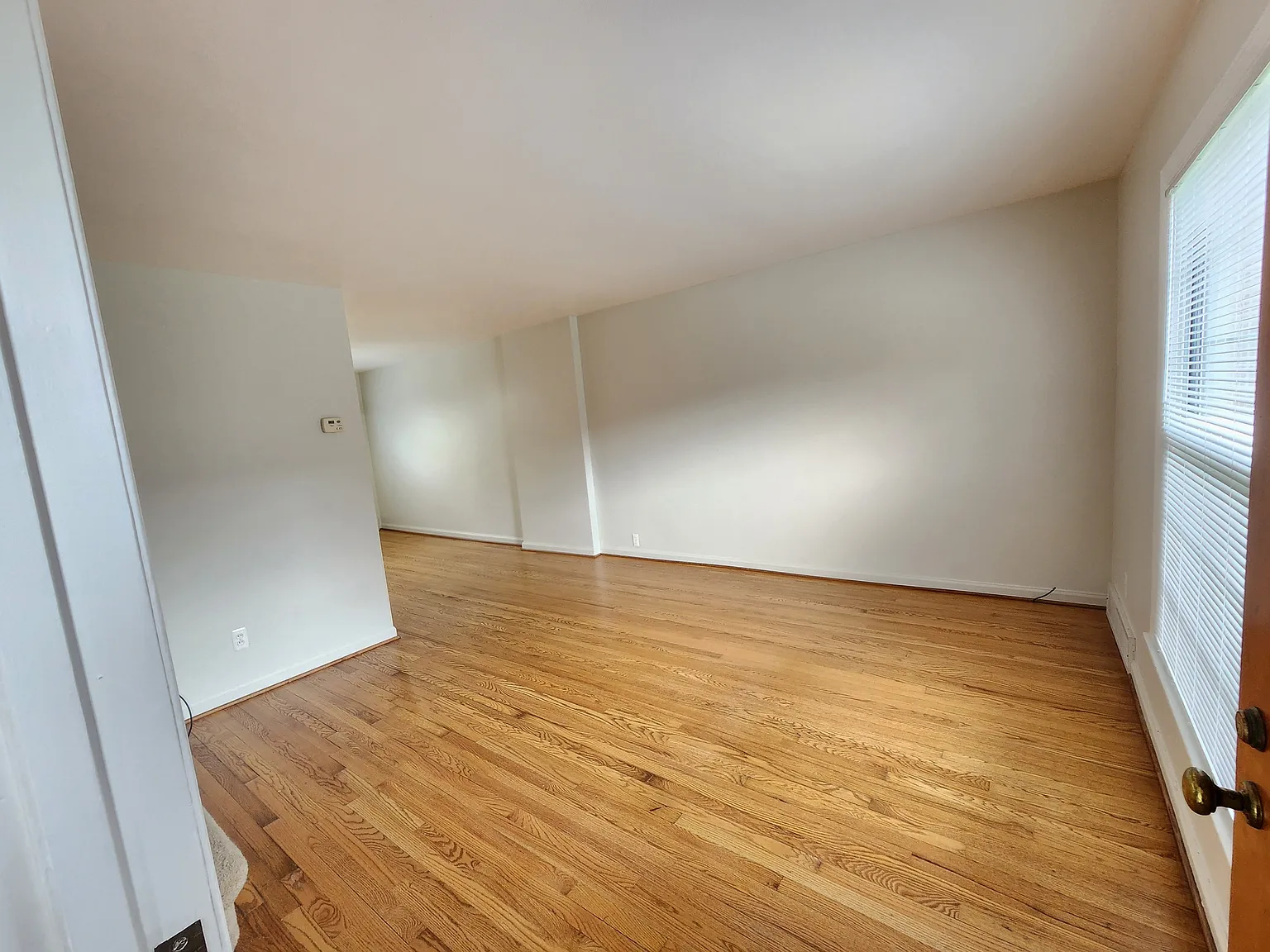933 Vernier Road - 1 — Photo 3