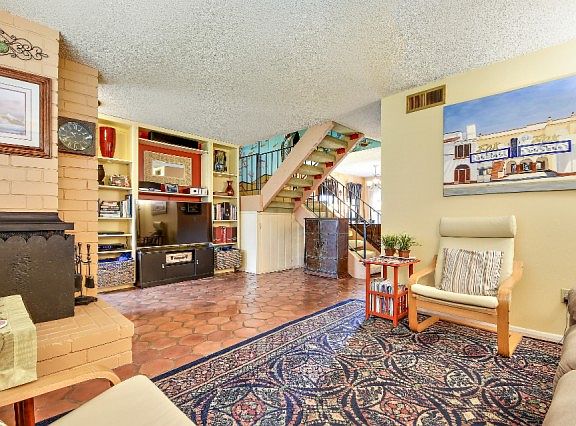 5th image of 1329 Cameo Ln