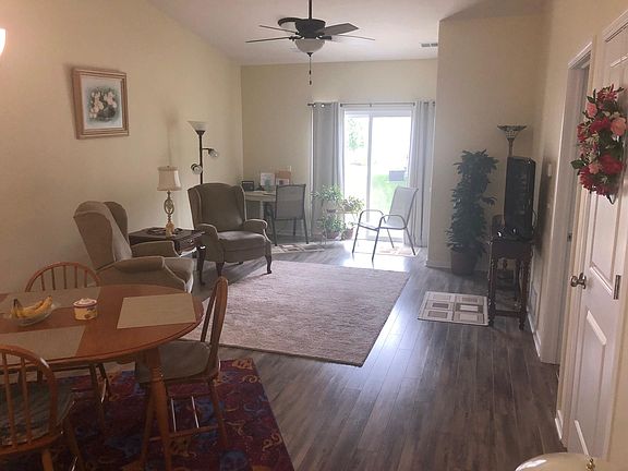 3rd image of 5722 W Daffodil Ct