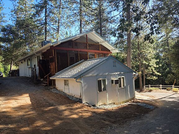 2nd image of 21511 American River Dr