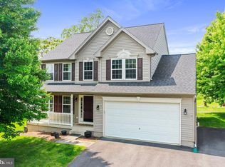 62 Kreglow Ct, Hedgesville, WV 25427