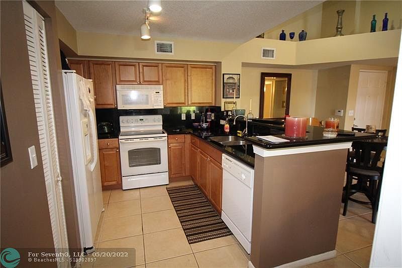 1st image of 4836 N State Road 7 #304