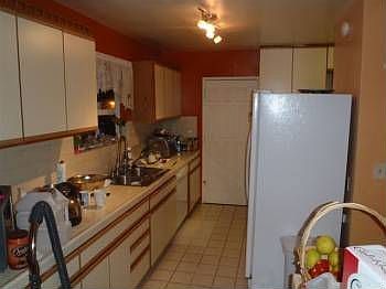 4th image of 20633 Bassett St