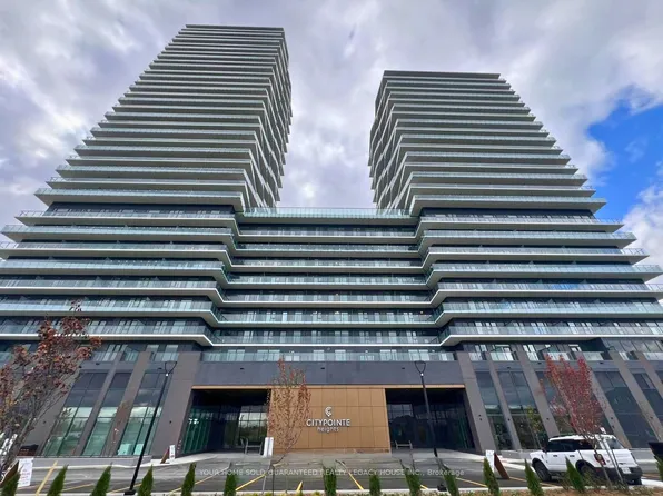 15 Skyridge Dr, Brampton, ON