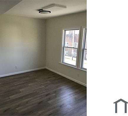 4th image of 10417 Columbia Ave #2