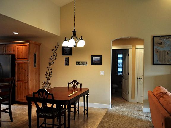 5th image of 5804 NE Voyage Ave