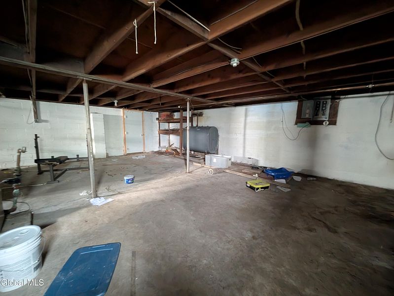 5th image of 110 Ash Street
