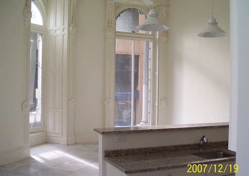 2nd image of 1011 Chestnut St Unit 305W
