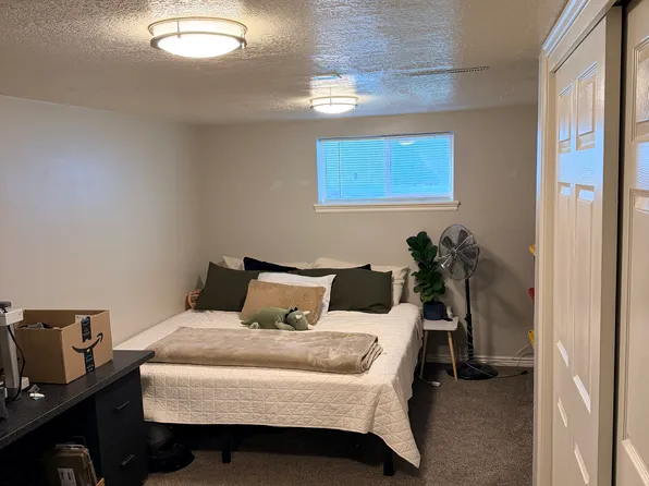 385 N 100 E, Centerville, UT 84014