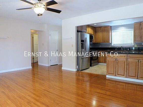 3rd image of 3138 Shadypark Dr