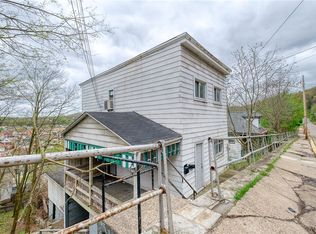 725 Benwood Ave, Mc Kees Rocks, PA 15136