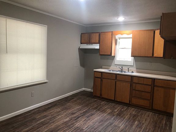 3rd image of 680 Liberty St