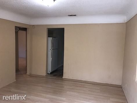 2nd image of 8109 N Klondyke St