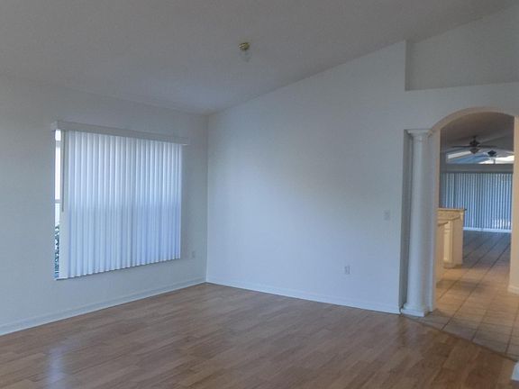 3rd image of 4925 Casa Vista Dr