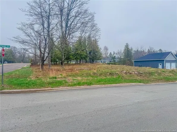 3 Heritage Way, Quispamsis, NB E2E 0T4