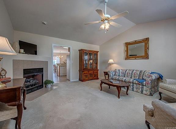 4th image of 111 Dujon Ct