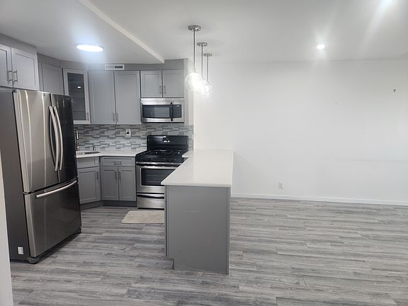 3rd image of 7100 Boulevard East APT 1